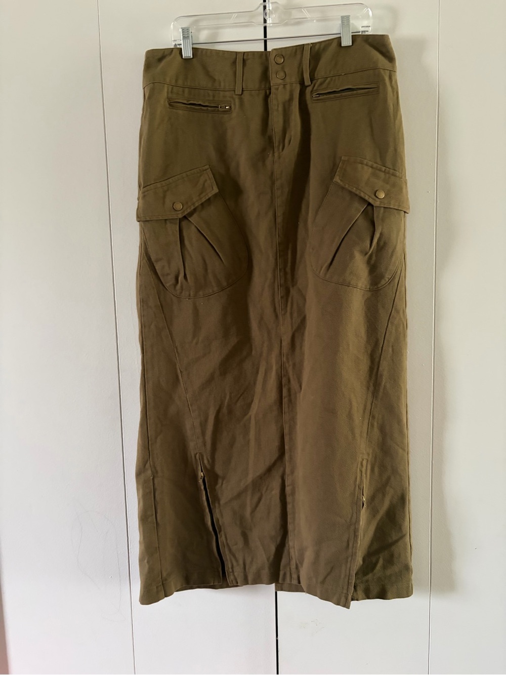 Edkited women’s Maxi Cargo Utility Skirt in Olive Green